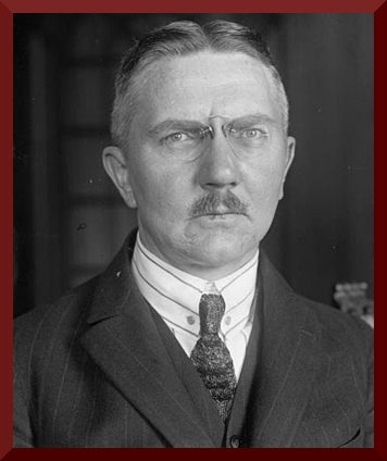Bundesarchiv Bild 102-12733%2C Hjalmar Schacht