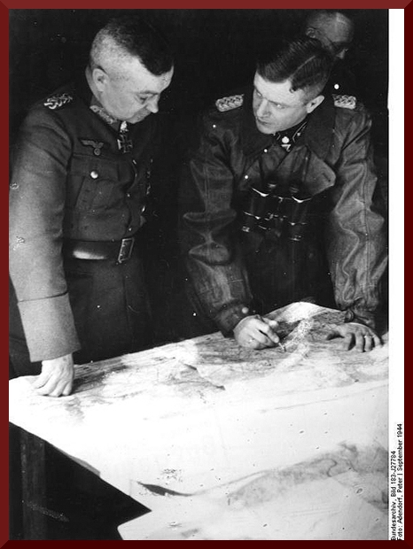 1Bundesarchiv Bild 183-J27784, Arnheim, Walter Model, Heinz Harmel