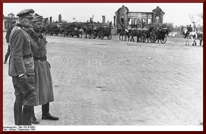 Bundesarchiv, Bild 183-B10901   Lüthge   CC-BY-SA
