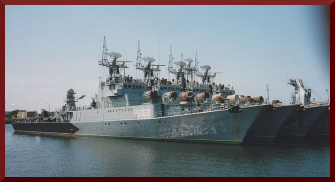 800px-Parchimklasse P6169 ua