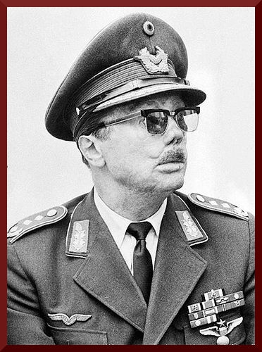Bundesarchiv Bild 146-1997-041-03, Johannes Steinhoff.