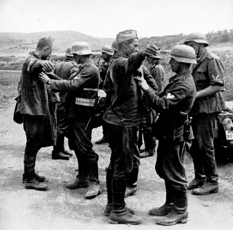 143a-Russische Gefangene