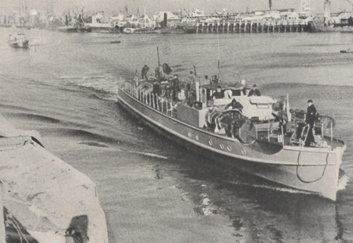 Schnellboot läuft ein Forenbildarchiv