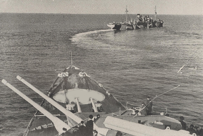 schwerer Kreuzer mit Sperrbrecher Forenbildarchiv