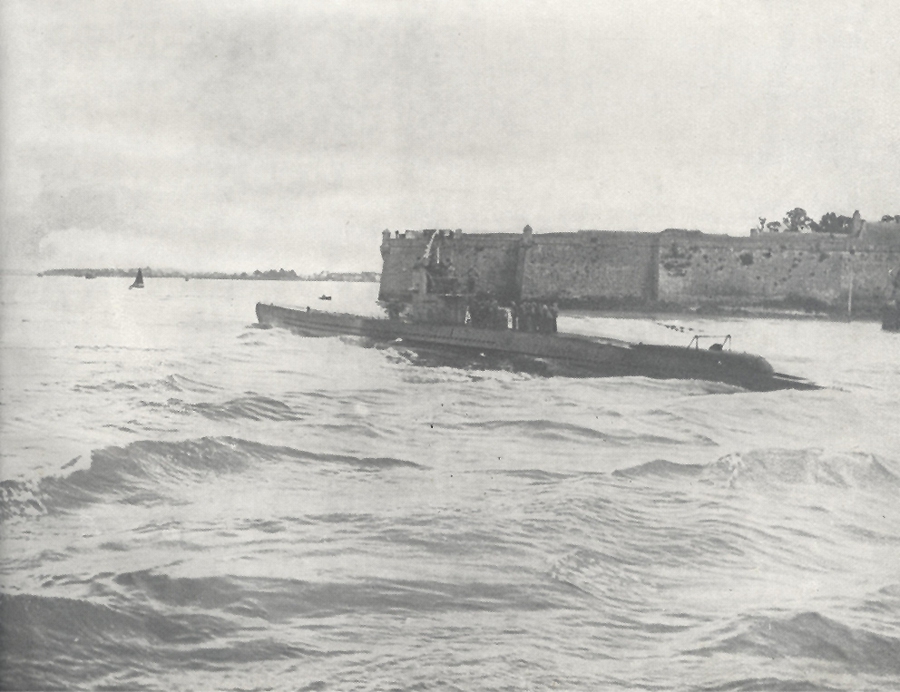 U-Boot läuft aus 001 forenbildarchiv