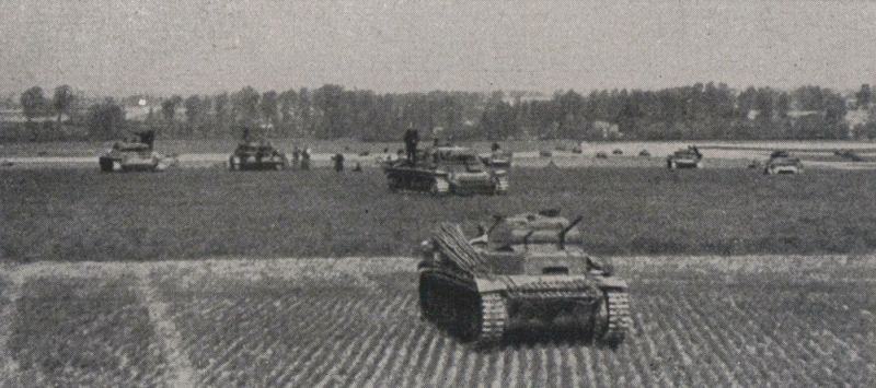 88 Buch Fechner Panzer am Feind 42