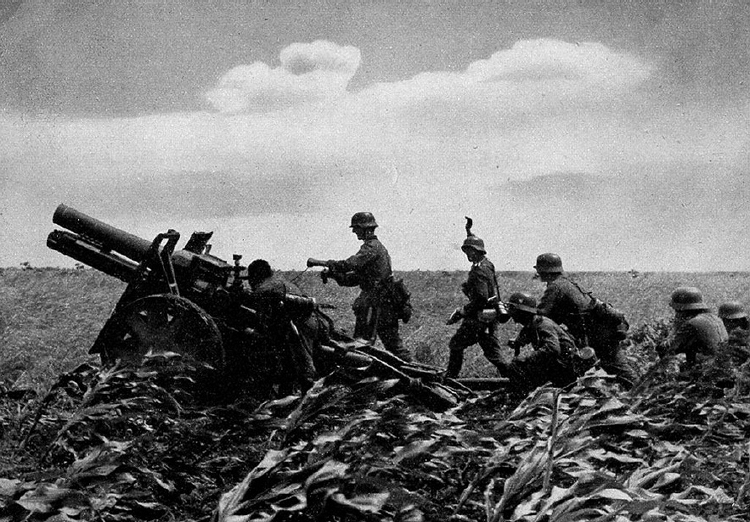 47 Artillerie in Feuerstellung