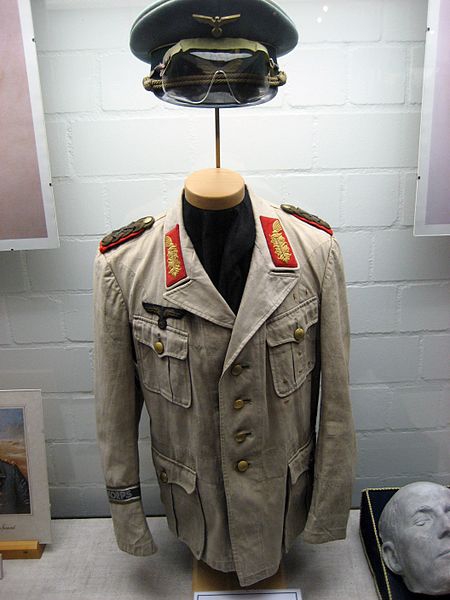 Rommel's Africa uniform[1]