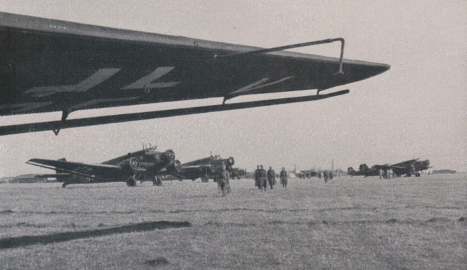 10 Ju 52 Forenbildarchiv