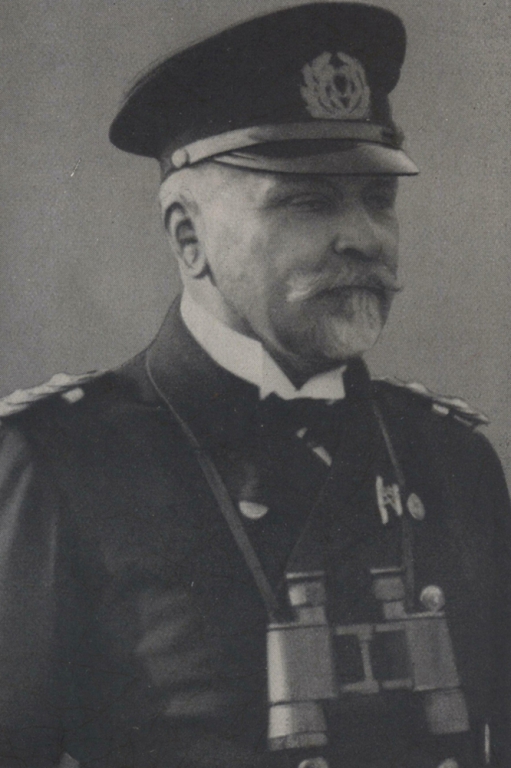 9 DR Admiral Hans Zenker Forenbildarchiv
