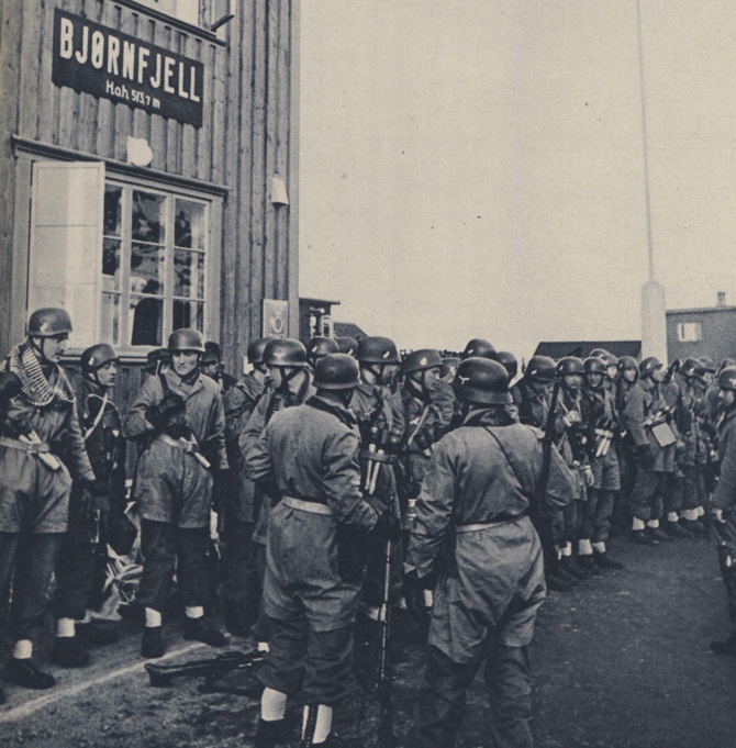 12 FJ Forenbildarchiv