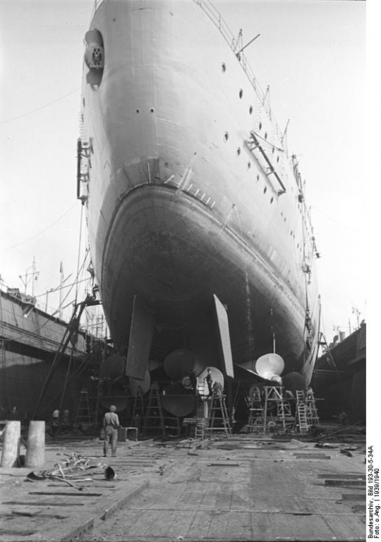 Bundesarchiv Bild 193-30-5-34A, Schlachtschiff Bismarck