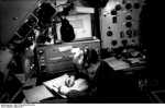 Bundesarchiv Bild 101II-MW-4222-03A, 'Enigma' auf U-Boot U-124
