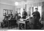Bundesarchiv Bild 146-2005-0152, Geheimer Funkmeldedienst des OKW