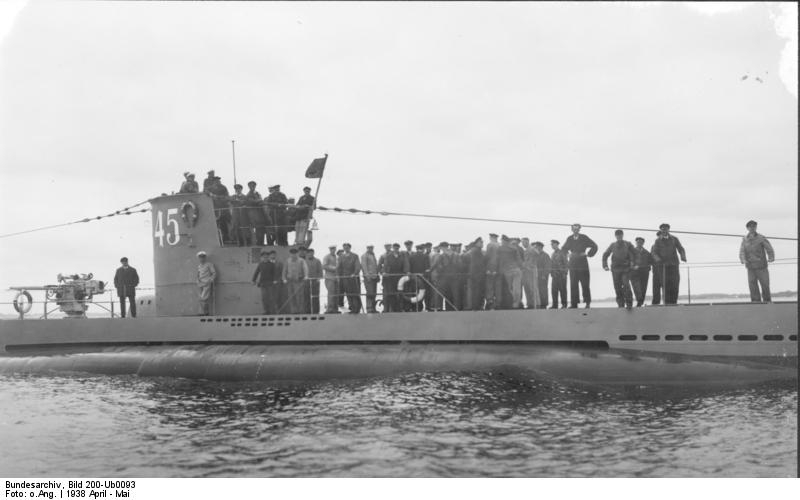 Bundesarchiv Bild 200-Ub0093, U-45 auf Probefahrt