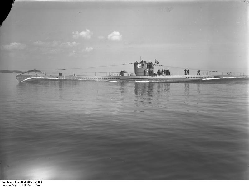 Bundesarchiv Bild 200-Ub0104, U-45 auf Meilenfahrt