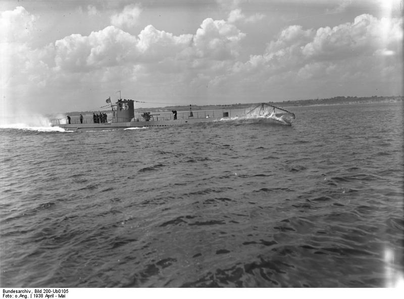 Bundesarchiv Bild 200-Ub0105, U-45 auf Meilenfahrt