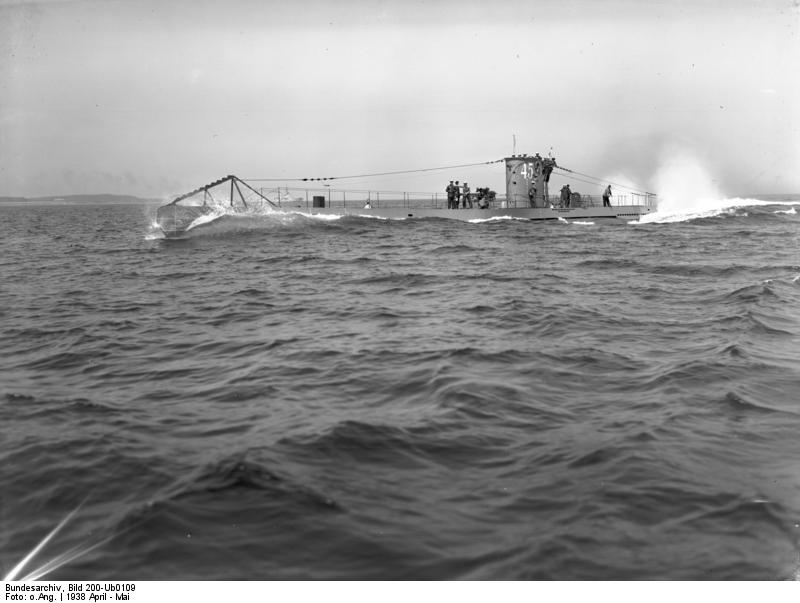 Bundesarchiv Bild 200-Ub0109, U-45 auf Meilenfahrt