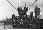 Bundesarchiv Bild 200-Ub0113, Kiel, Indienststellung U-45