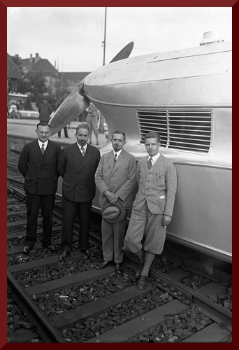 Bundesarchiv Bild 102-11904, Schienenzeppelin, Förderer