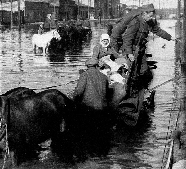 115 Überschwemmtes Hafenviertel in Odessa