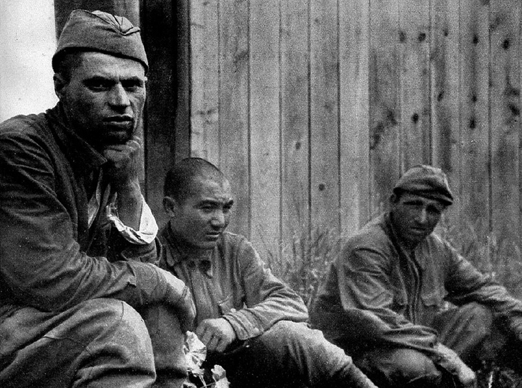 146b russische Soldaten