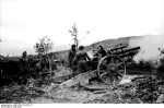 Bundesarchiv Bild 101I-031-2415-15, Russland, Soldaten an leichter Haubitze